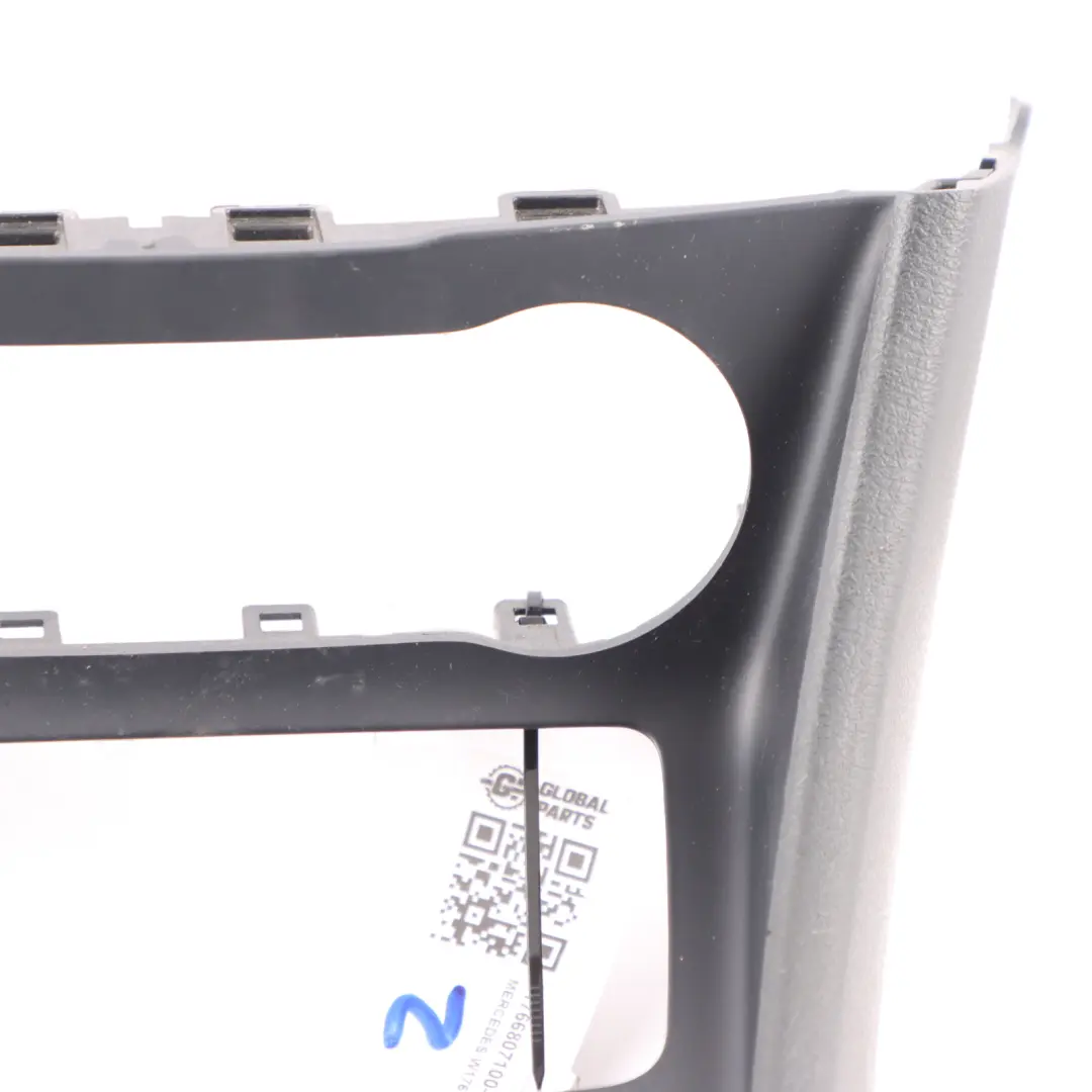 Mercedes W176 Console Centrale Panneau De Garniture Bac À Cendres - SKU A1766807100-2 - Numéro de pièce A1766807100