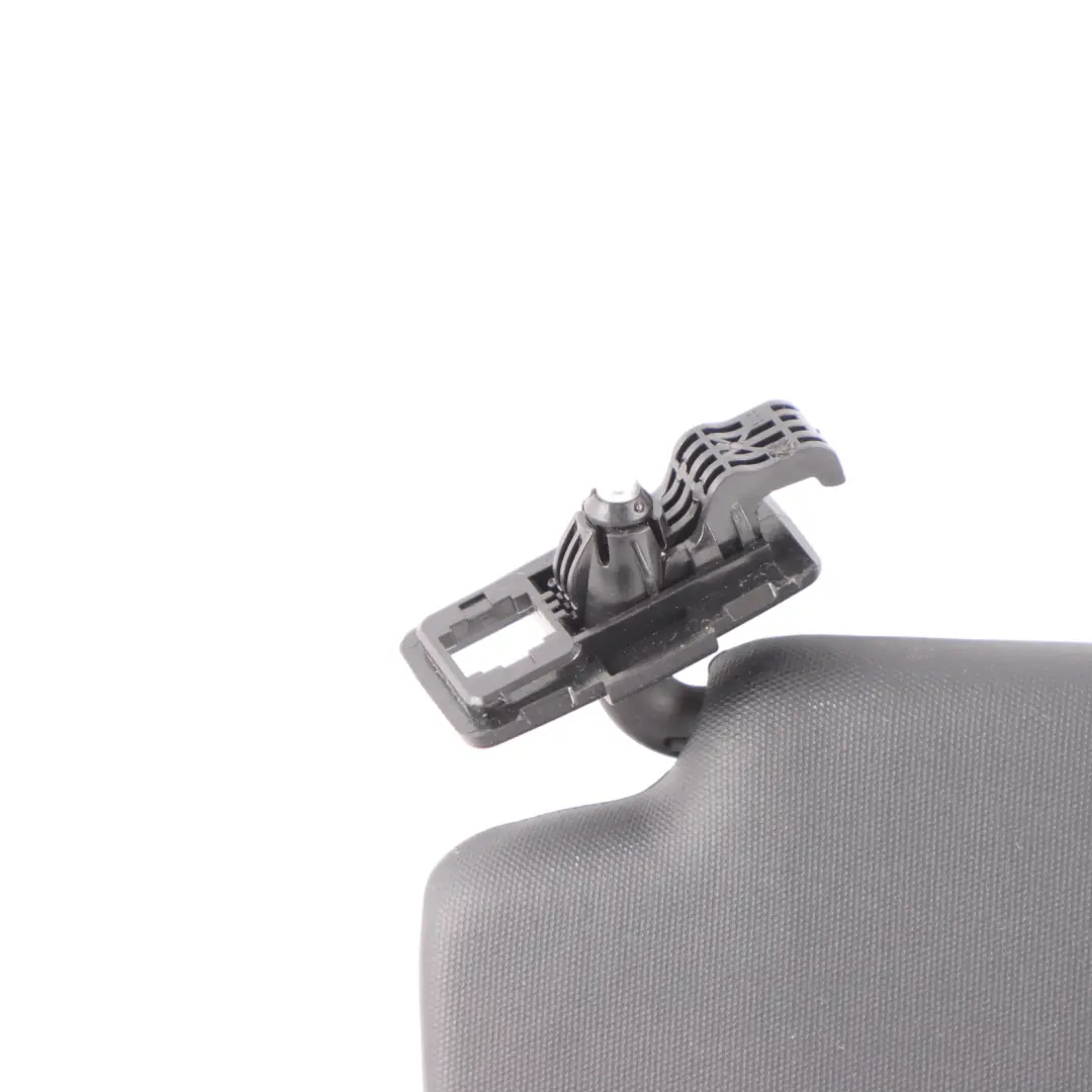 Daszek Osłona Przeciwsłoneczna Prawa Czarna do Mercedes CLA C117 o numerze A1768100610 Mercedes CLA C117 Daszek Osłona Przeciwsłoneczna Prawa Czarna - SKU A1768100610-1 - Numer Części A1768100610