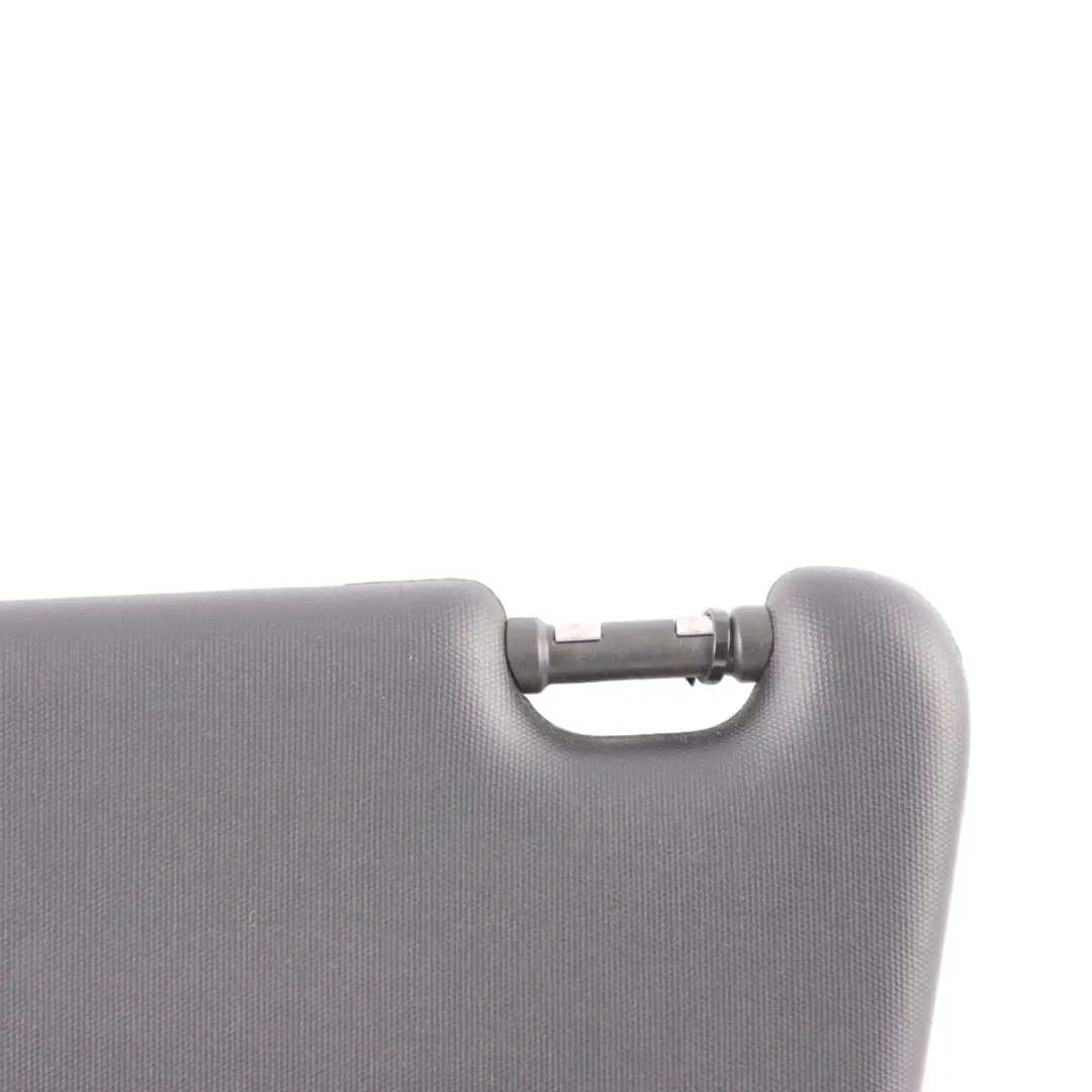 Daszek Osłona Przeciwsłoneczna Prawa Czarna do Mercedes CLA C117 o numerze A1768100610 Mercedes CLA C117 Daszek Osłona Przeciwsłoneczna Prawa Czarna - SKU A1768100610-1 - Numer Części A1768100610