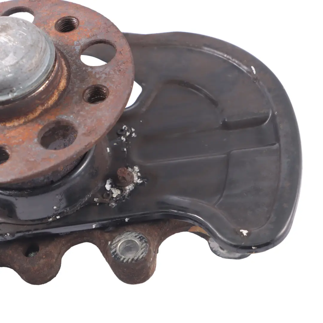 Mercedes A207 Cubo de rueda delantero izquierdo - SKU A2044202544 - Número de pieza A2044202544