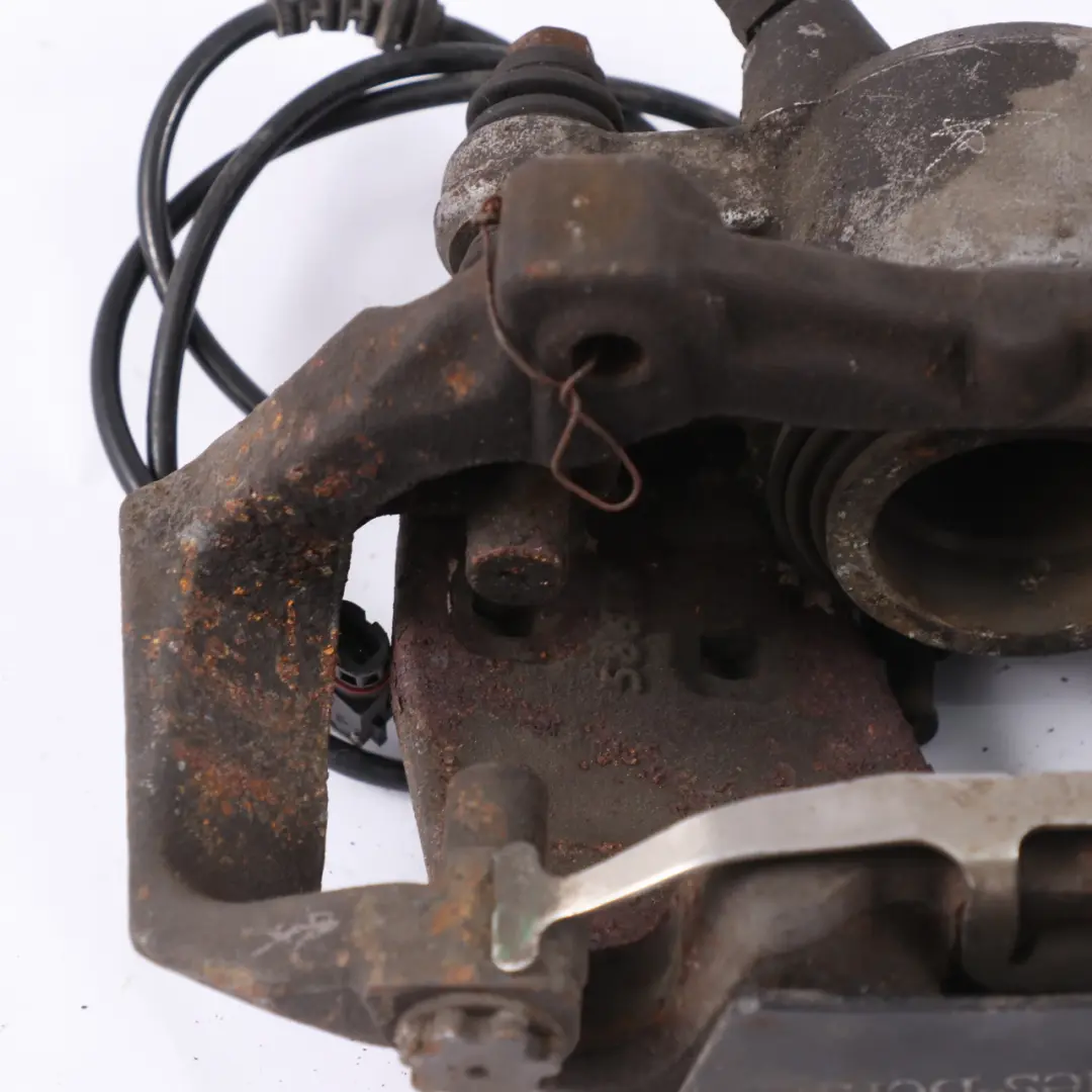 Mercedes W204 W212 Pinza Freno Anteriore Destra O/S Ruota Freno AMG - SKU A2044213681-1 - Numero di parte A2044213681