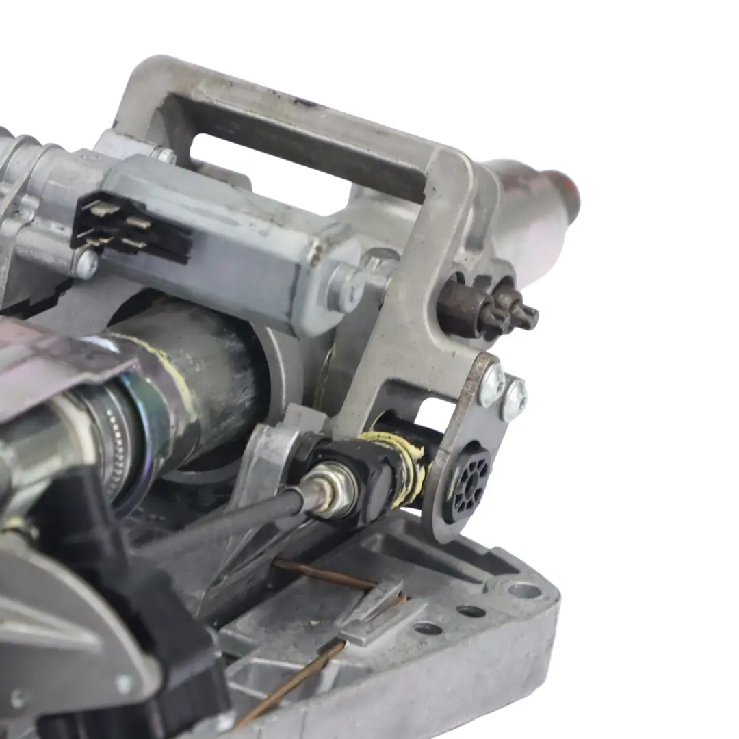 Elektrycznie Regulowana Kolumna Kierownicza do Mercedes W204 o numerze A2044604616 Mercedes W204 Elektrycznie Regulowana Kolumna Kierownicza - SKU A2044604616 - Numer Części A2044604616