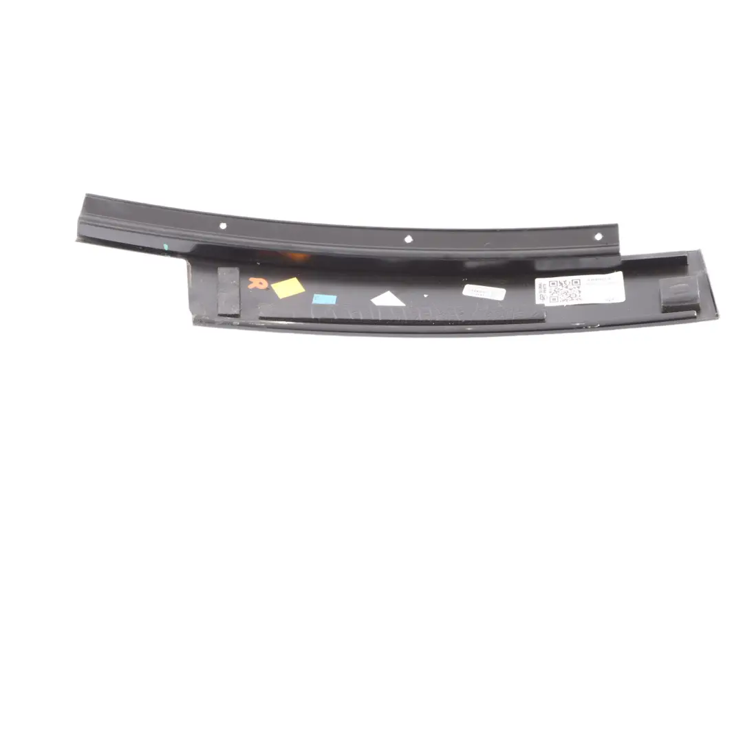 Mercedes W204 Embellecedor de puerta Tira pilar B delantera derecha - SKU A2046903387 - Número de pieza A2046903387