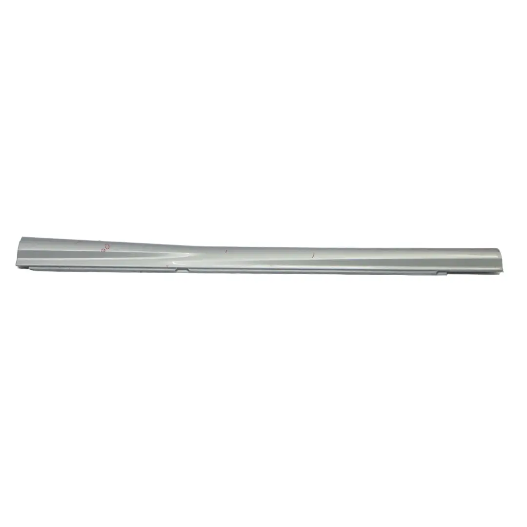 Mercedes W204 Faldón Lateral Cubre Umbral Izquierdo Palladium Silver - 792 - SKU A2046981354-PAL - Número de pieza A2046981354