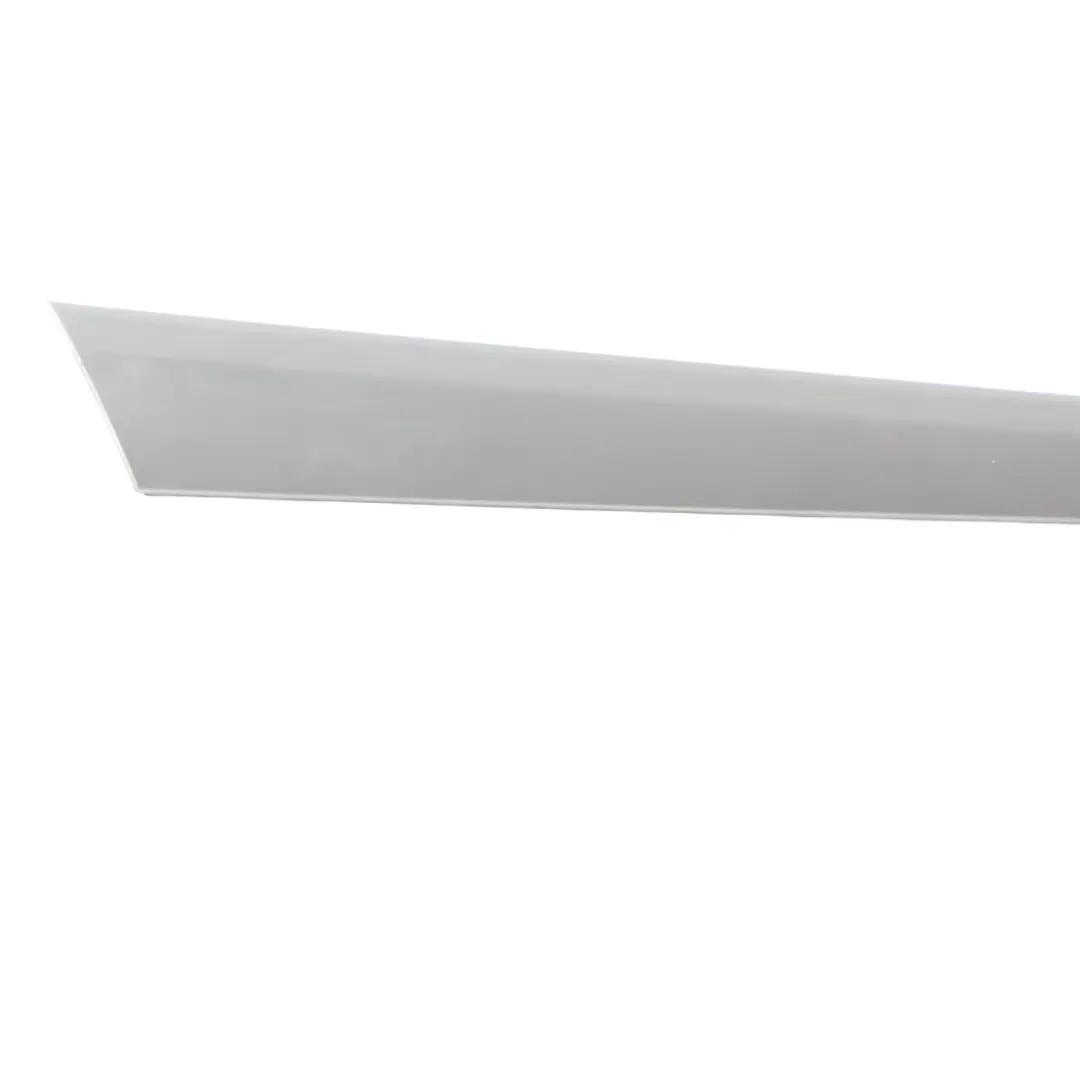 Mercedes W204 Moldura Puerta Interior Trasera Izquierda Aluminio - SKU A2047302322 - Número de pieza A2047302322