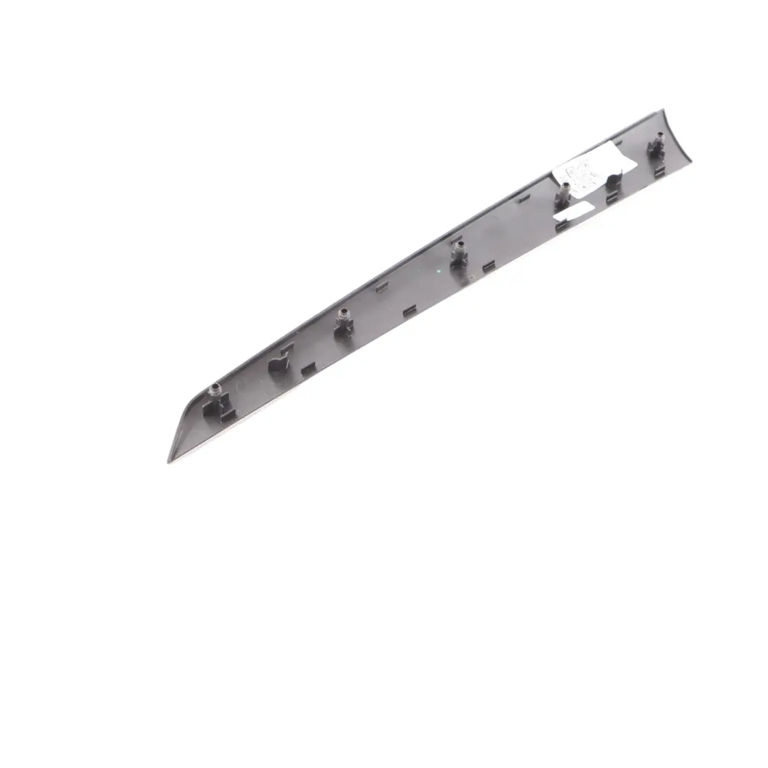 Listwa Panelu Drzwi Tylnych Lewa Aluminium do Mercedes W204 o numerze A2047302322 Mercedes W204 Listwa Panelu Drzwi Tylnych Lewa Aluminium - SKU A2047302322 - Numer Części A2047302322