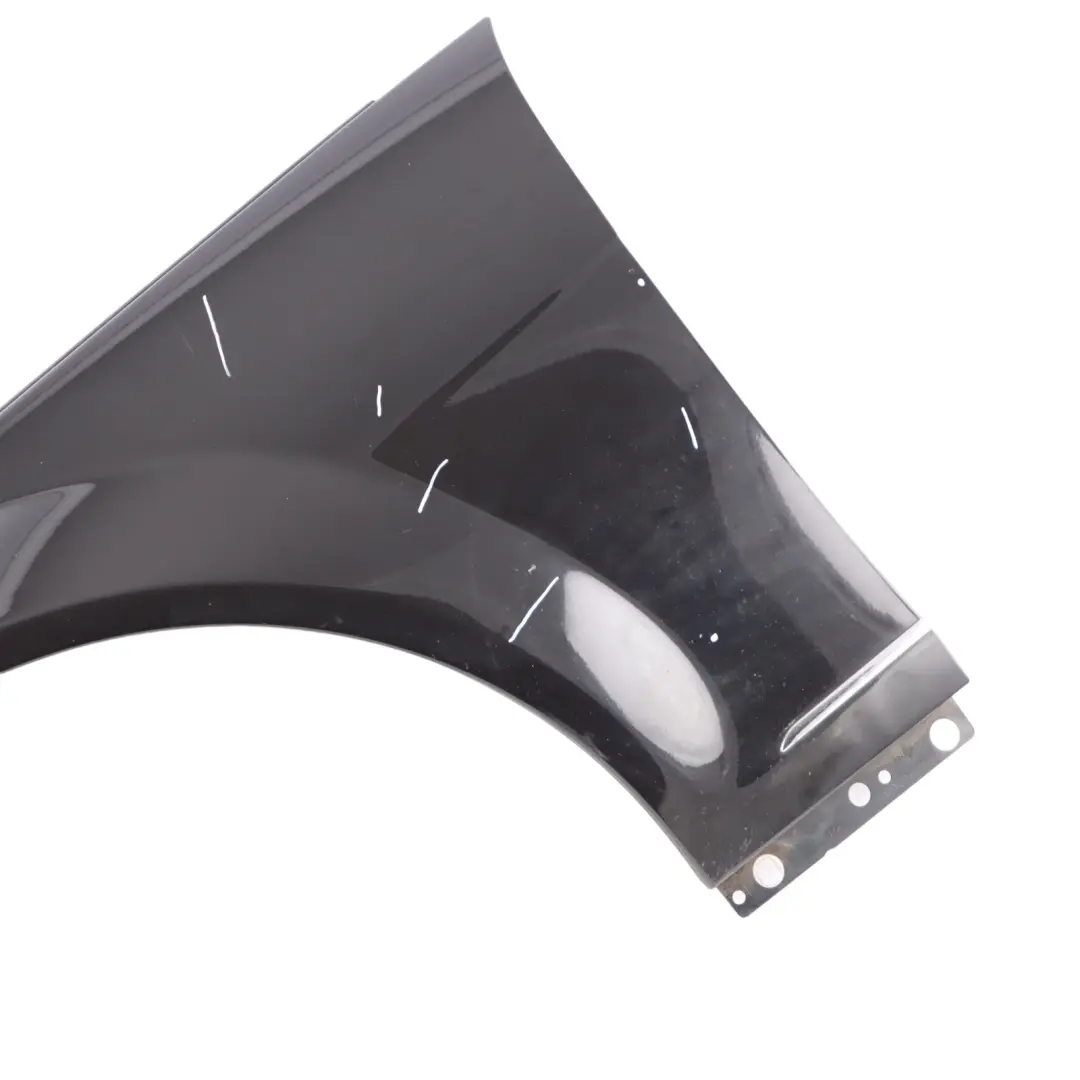 Pannello alare laterale anteriore sinistro Obsidian Black 197 per Mercedes W204 con numero di parte A2048801318 Mercedes W204 Pannello alare laterale anteriore sinistro Obsidian Black 197 - SKU A2048801318-OB2 - Numero di parte A2048801318