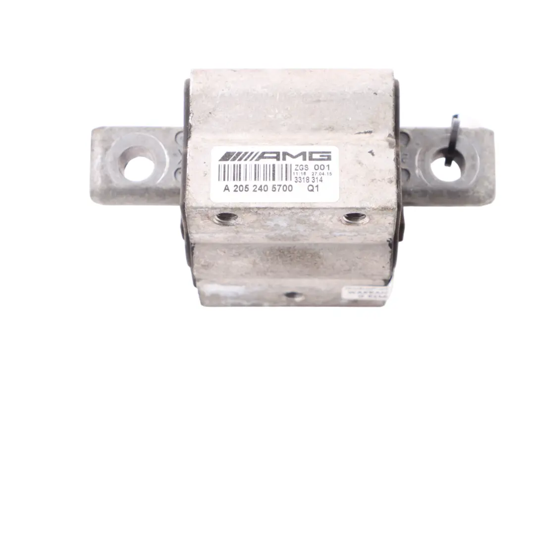 M256 4MATIC Gearbox Transmission Bearing Mount Bracket to Mercedes W205 with Part number A2052405700 Mercedes W205 M256 4MATIC Gearbox Transmission Bearing Mount Bracket - SKU A2052405700 - Part number A2052405700