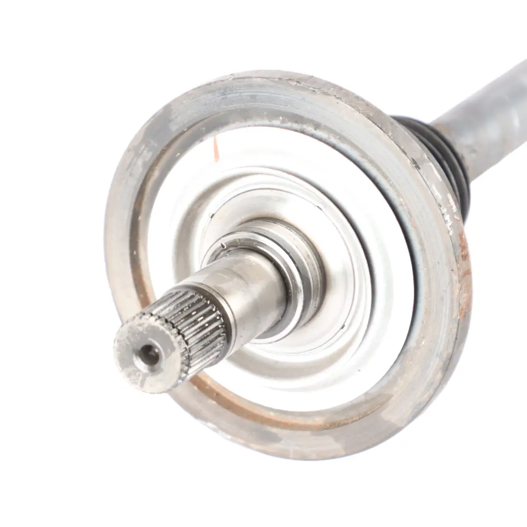 Driveshaft Rear Axle Right O/S Output Shaft to Mercedes W205 C 63 AMG with Part number A2053509508 Mercedes W205 C 63 AMG Driveshaft Rear Axle Right O/S Output Shaft - SKU A2053509508 - Part number A2053509508