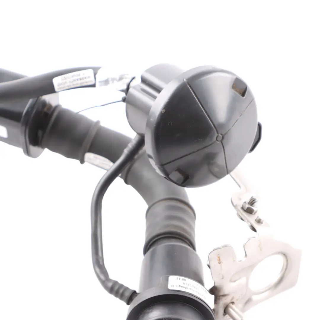 Return Pipe Line Hose Tube to Mercedes W205 Fuel Tank with Part number A2054709201 Mercedes W205 Fuel Tank Return Pipe Line Hose Tube - SKU A2054709201 - Part number A2054709201