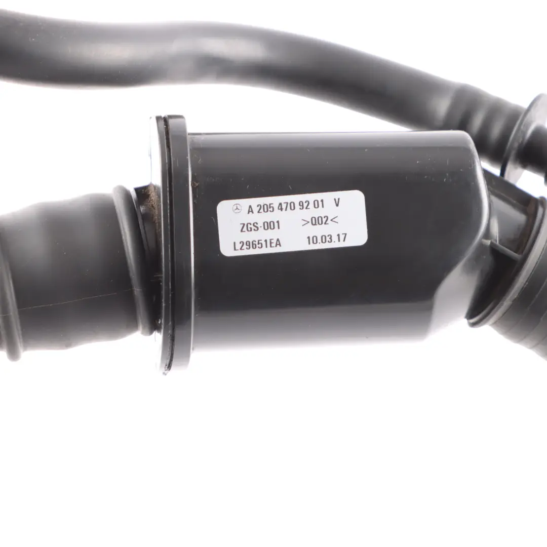 Return Pipe Line Hose Tube to Mercedes W205 Fuel Tank with Part number A2054709201 Mercedes W205 Fuel Tank Return Pipe Line Hose Tube - SKU A2054709201 - Part number A2054709201