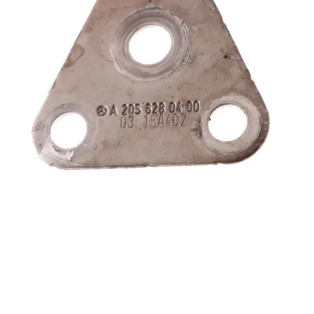 Soporte Montaje Placa Cremallera Dirección para Mercedes W205 con número de pieza A2056280400 Mercedes W205 Soporte Montaje Placa Cremallera Dirección - SKU A2056280400 - Número de pieza A2056280400