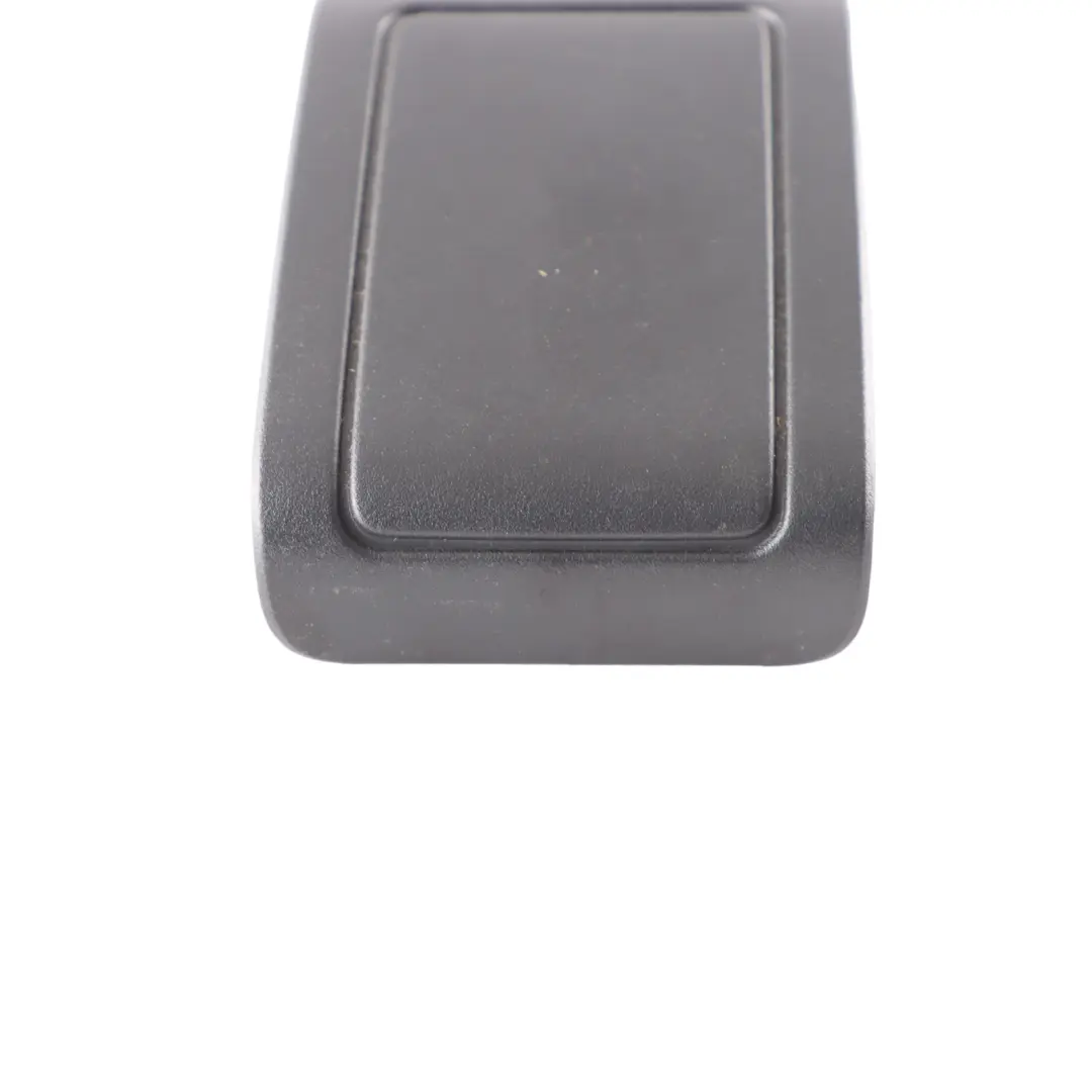 Mercedes W205 Panel Embellecedor Central De La Bandeja Trasera Negro - SKU A2056930517 - Número de pieza A2056930517