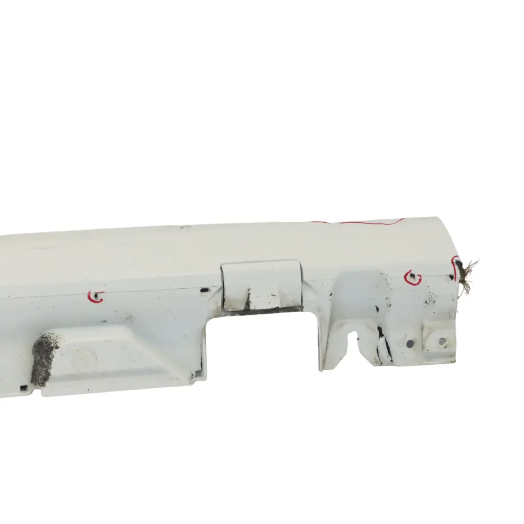 Minigonna Laterale Sinistra Davanzale Porta Bianco Polare - 149 per Mercedes W205 con numero di parte A2056981354 Mercedes W205 Minigonna Laterale Sinistra Davanzale Porta Bianco Polare - 149 - SKU A2056981354-POL - Numero di parte A2056981354