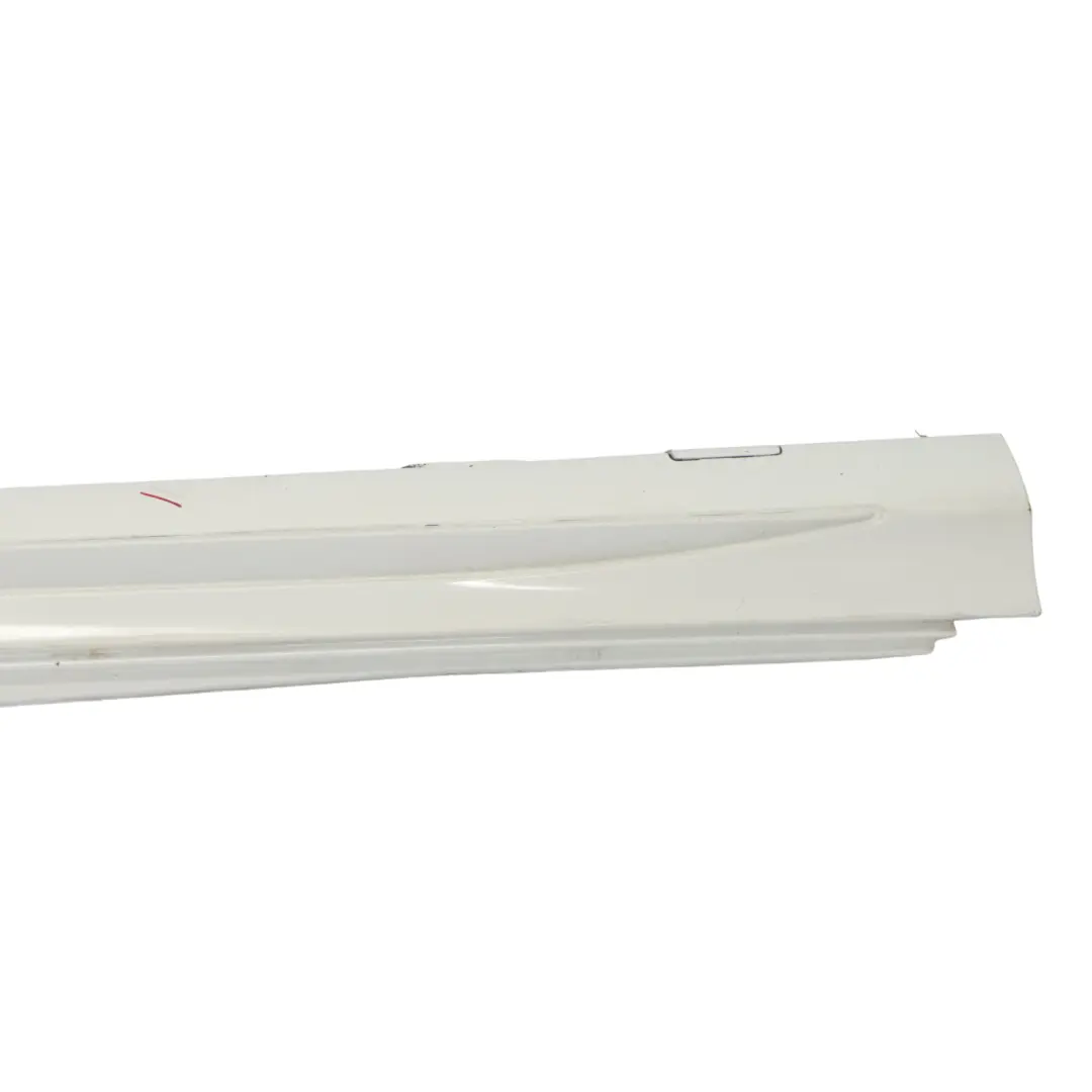 Mercedes W205 Faldón Lateral Derecho Cubre Umbral de Puerta Polar White - 149 - SKU A2056981454-POL - Número de pieza A2056981454