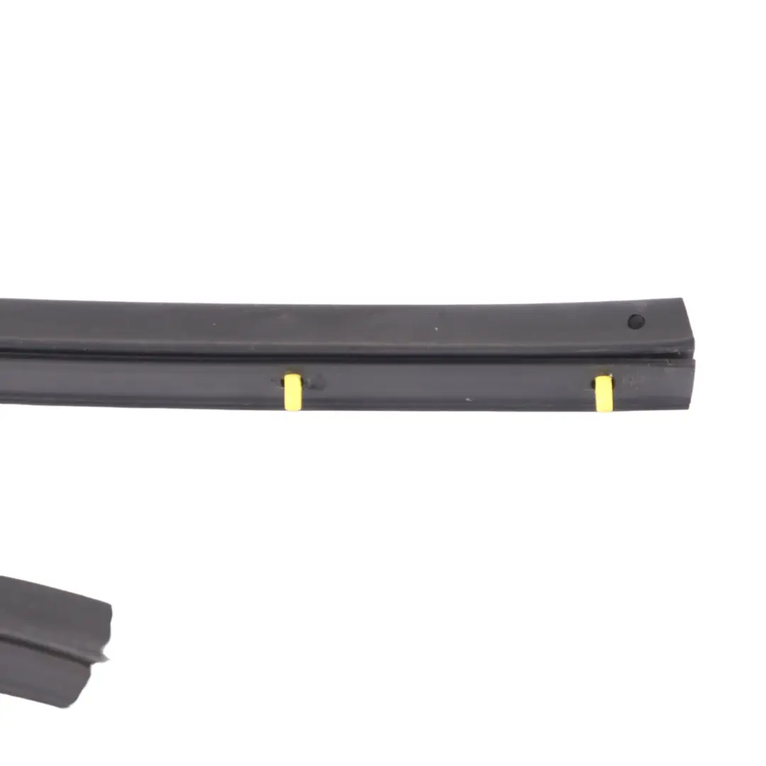 Junta de goma de la puerta delantera izquierda para Mercedes W205 con número de pieza A2057270387 Mercedes W205 Junta de goma de la puerta delantera izquierda - SKU A2057270387 - Número de pieza A2057270387