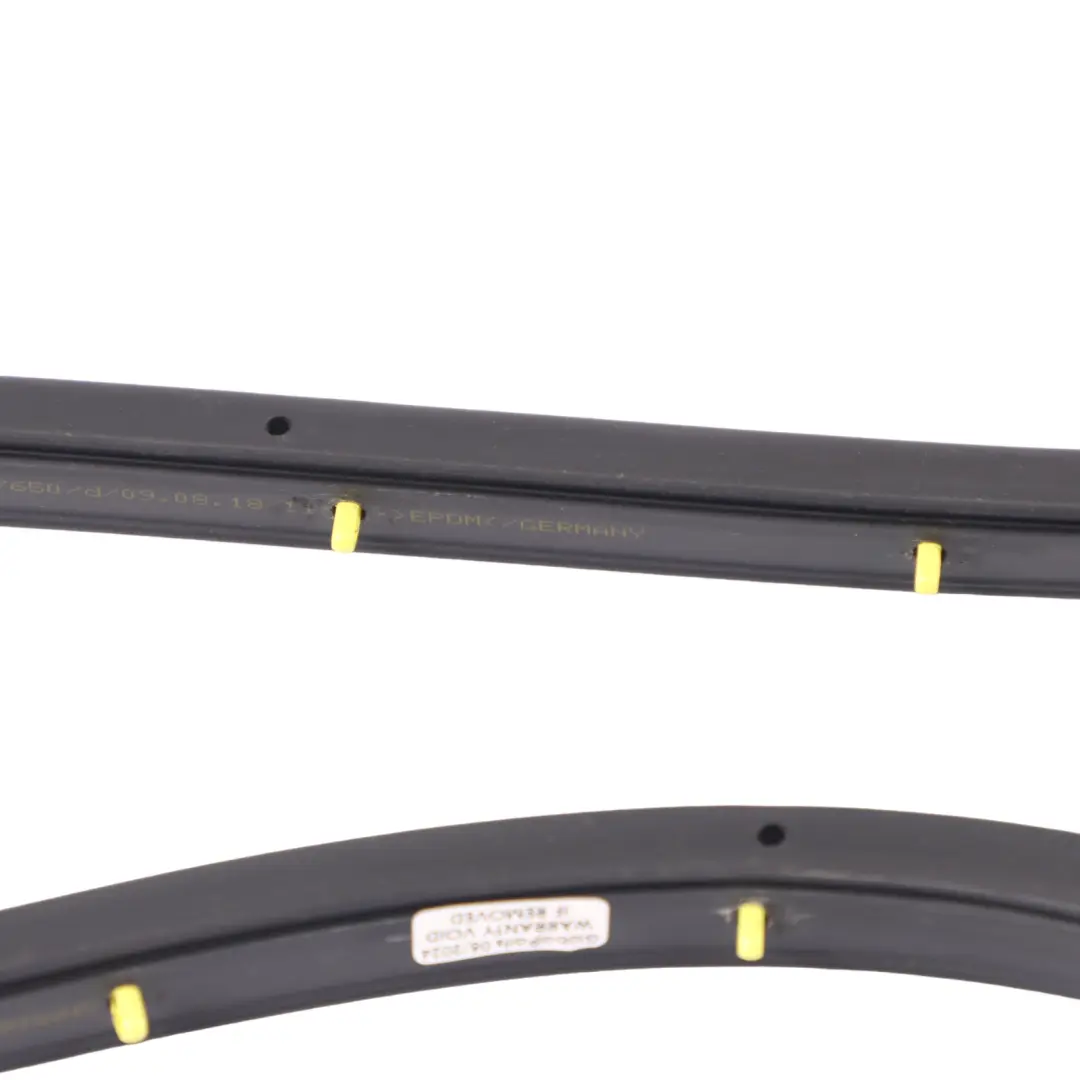 Junta de goma de la puerta delantera izquierda para Mercedes W205 con número de pieza A2057270387 Mercedes W205 Junta de goma de la puerta delantera izquierda - SKU A2057270387 - Número de pieza A2057270387