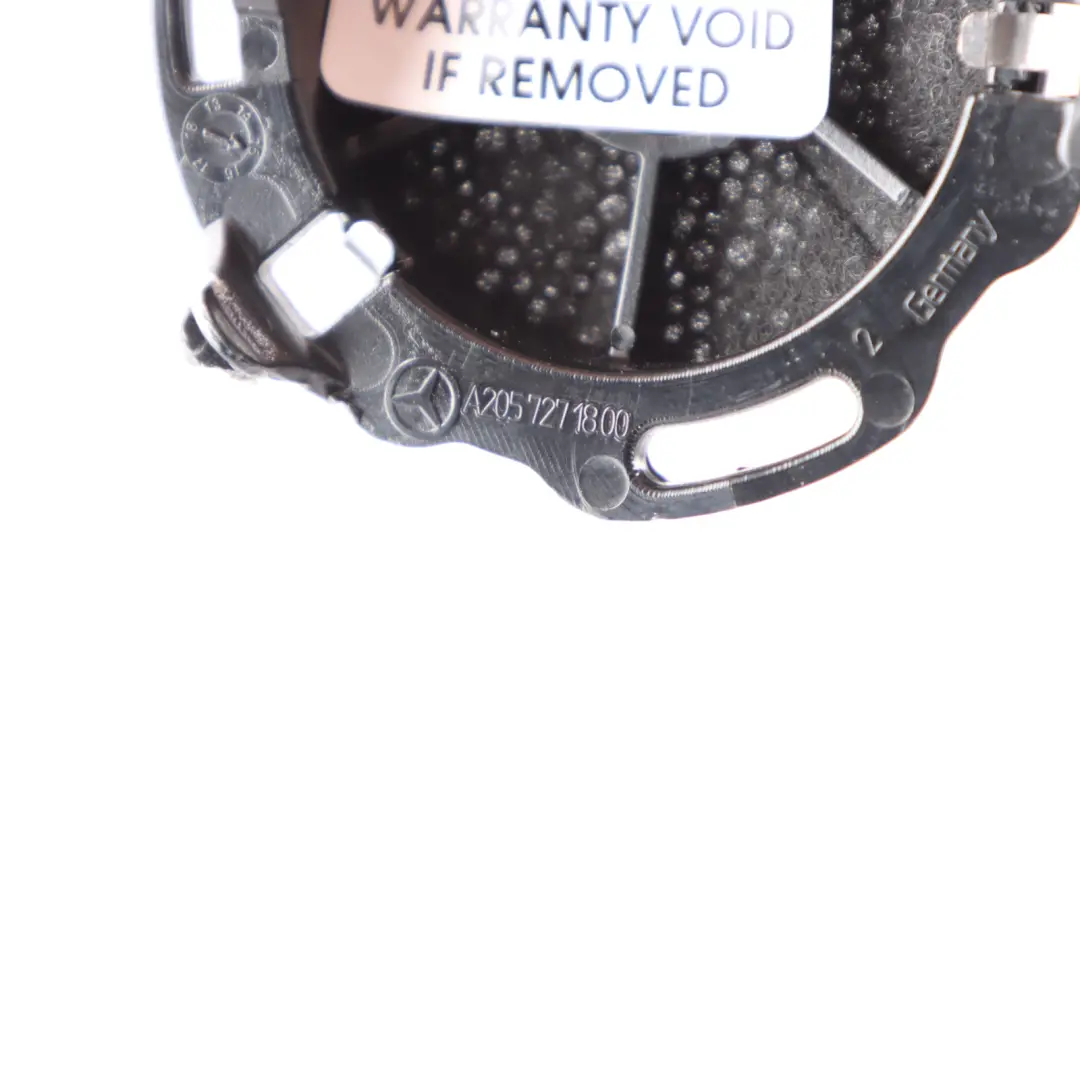 Osłona Maskownica Głośnika Drzwi Tył Lewo Prawo do Mercedes W205 o numerze A2057271800 Mercedes W205 Osłona Maskownica Głośnika Drzwi Tył Lewo Prawo - SKU A2057271800 - Numer Części A2057271800