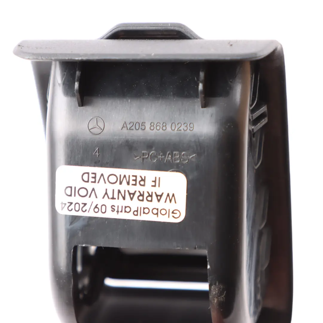 Seggiolino per bambini Isofix Coprire il tappo nero per Mercedes W205 con numero di parte A2058680239 Mercedes W205 Seggiolino per bambini Isofix Coprire il tappo nero - SKU A2058680239 - Numero di parte A2058680239