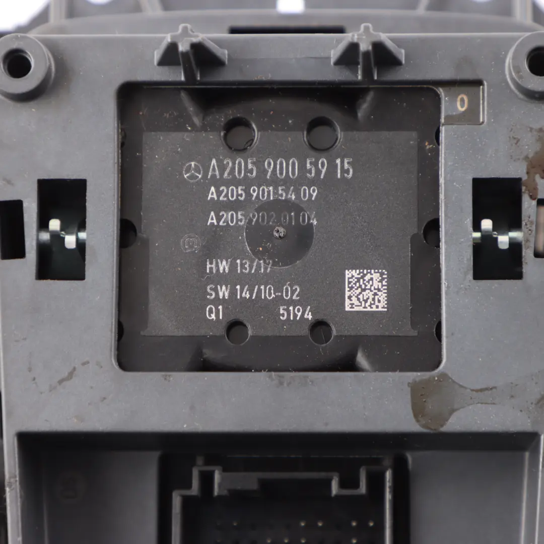 Konsole Schalter Panel Sat Navigation Knopf Controller für Mercedes W205 mit Teilenummer A2059005915 Mercedes W205 Konsole Schalter Panel Sat Navigation Knopf Controller - SKU A2059005915-4 - Teilenummer A2059005915