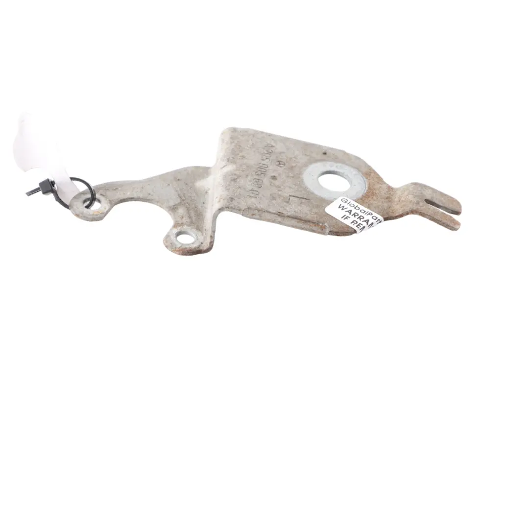 Headlight Level Sensor Leveling Module Unit Mount to Mercedes W205 with Part number A2059056901 Mercedes W205 Headlight Level Sensor Leveling Module Unit Mount - SKU A2059056901 - Part number A2059056901