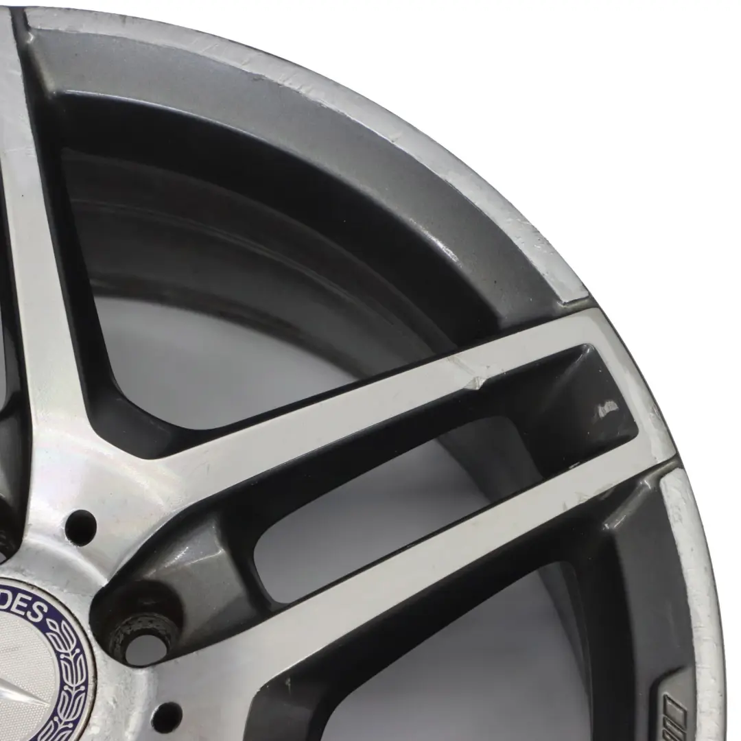 Cerchio in lega anteriore 18" 5 doppie razze 8J per Mercedes C207 AMG con numero di parte A2074010000 Mercedes C207 AMG Cerchio in lega anteriore 18" 5 doppie razze 8J - SKU A2074010000-1 - Numero di parte A2074010000