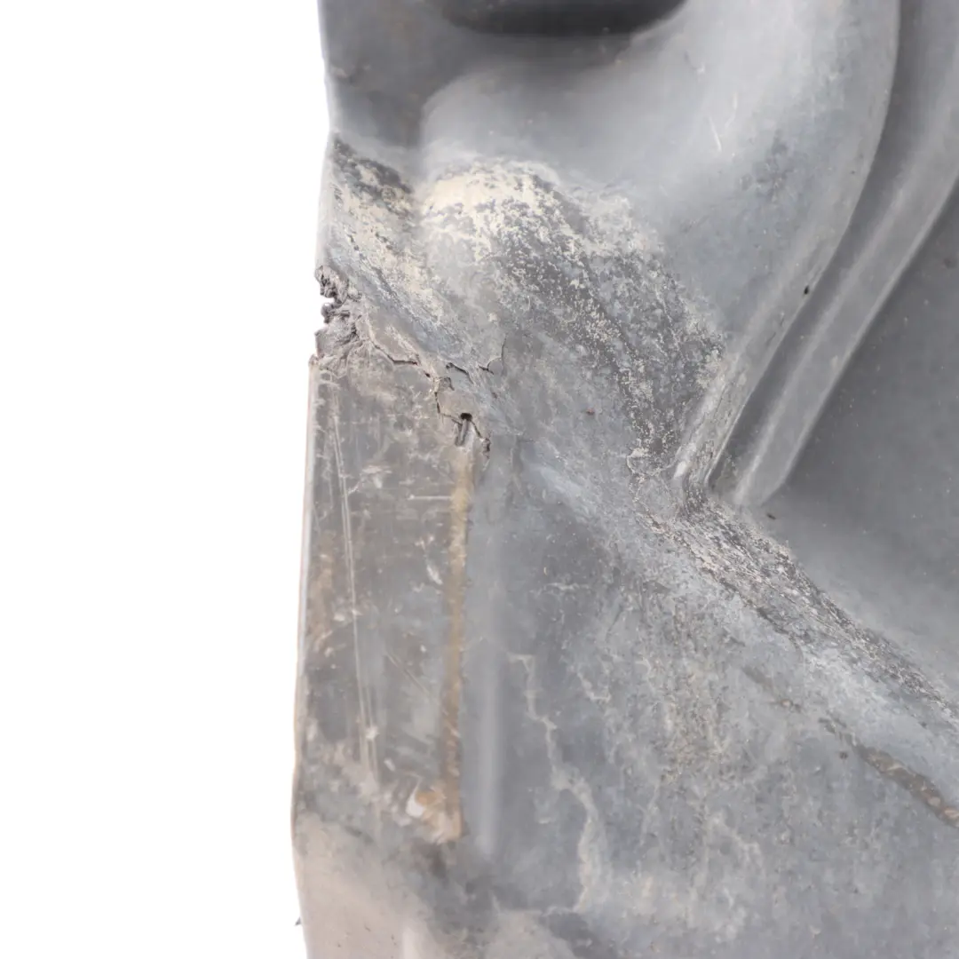 M271 Hinterer Motorbereich Unter Wanne Verkleidung für Mercedes C209 mit Teilenummer A2095242530 Mercedes C209 M271 Hinterer Motorbereich Unter Wanne Verkleidung - SKU A2095242530 - Teilenummer A2095242530