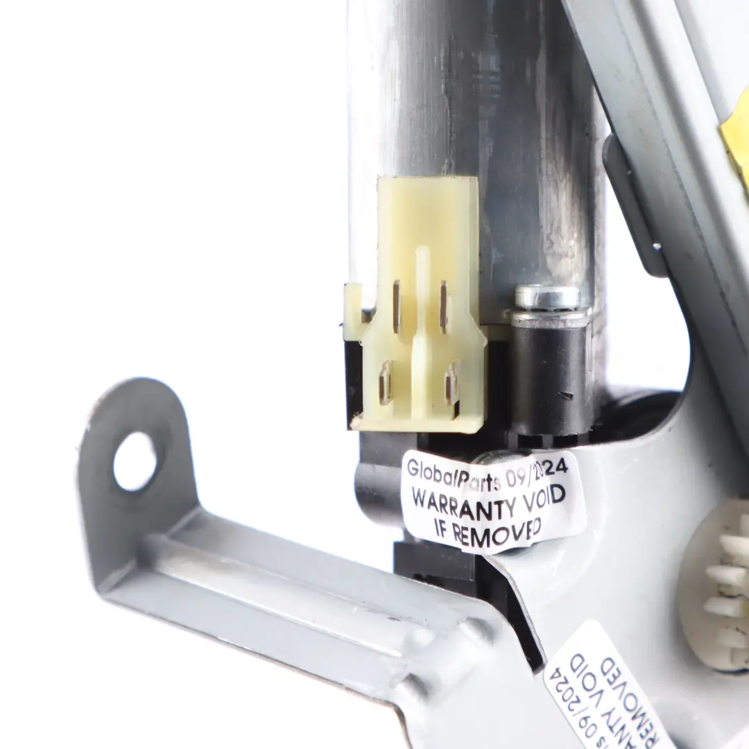 Seatbelt Feeder Motor Left N/S Seat Belt Adjuster Motor Actuator to Mercedes W209 with Part number A2098600582 Mercedes W209 Seatbelt Feeder Motor Left N/S Seat Belt Adjuster Motor Actuator - SKU A2098600582-1 - Part number A2098600582