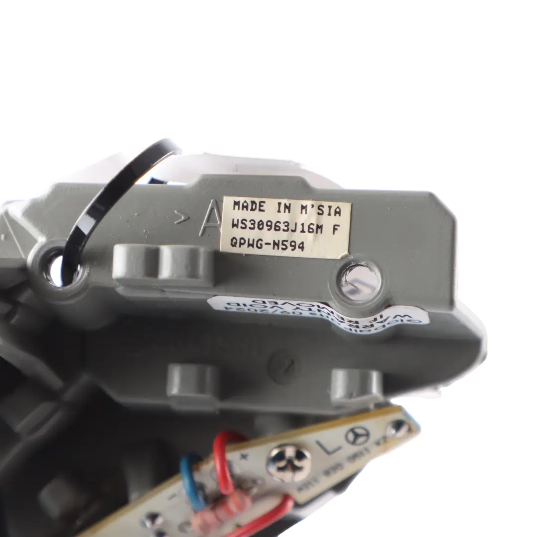 Taillight Lamp Light Plate Rear Left N/S to Mercedes W211 with Part number A2118200511 Mercedes W211 Taillight Lamp Light Plate Rear Left N/S - SKU A2118200511 - Part number A2118200511