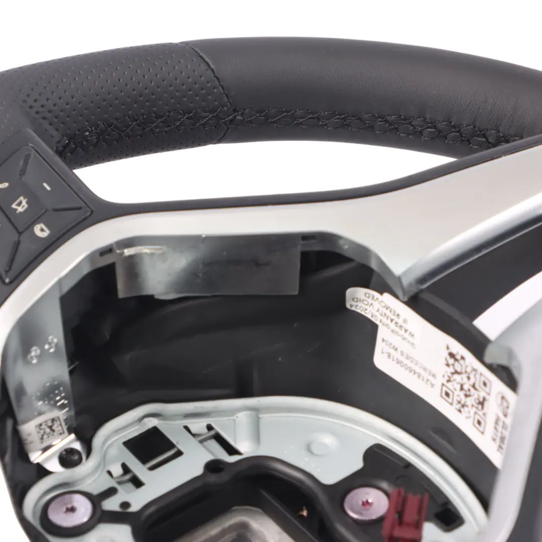  Volant Mercedes W204 W212 NEUF Cuir Noir Filets Noirs Palette Changement Vitesse - SKU A2184600618-1 - Numéro de pièce A2184600618