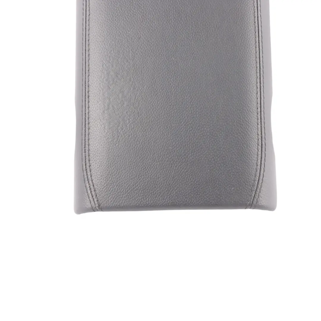 W219 Podłokietnik Przód Skóra do Mercedes CLS o numerze A2196800239 Mercedes CLS W219 Podłokietnik Przód Skóra - SKU A2196800239-1 - Numer Części A2196800239