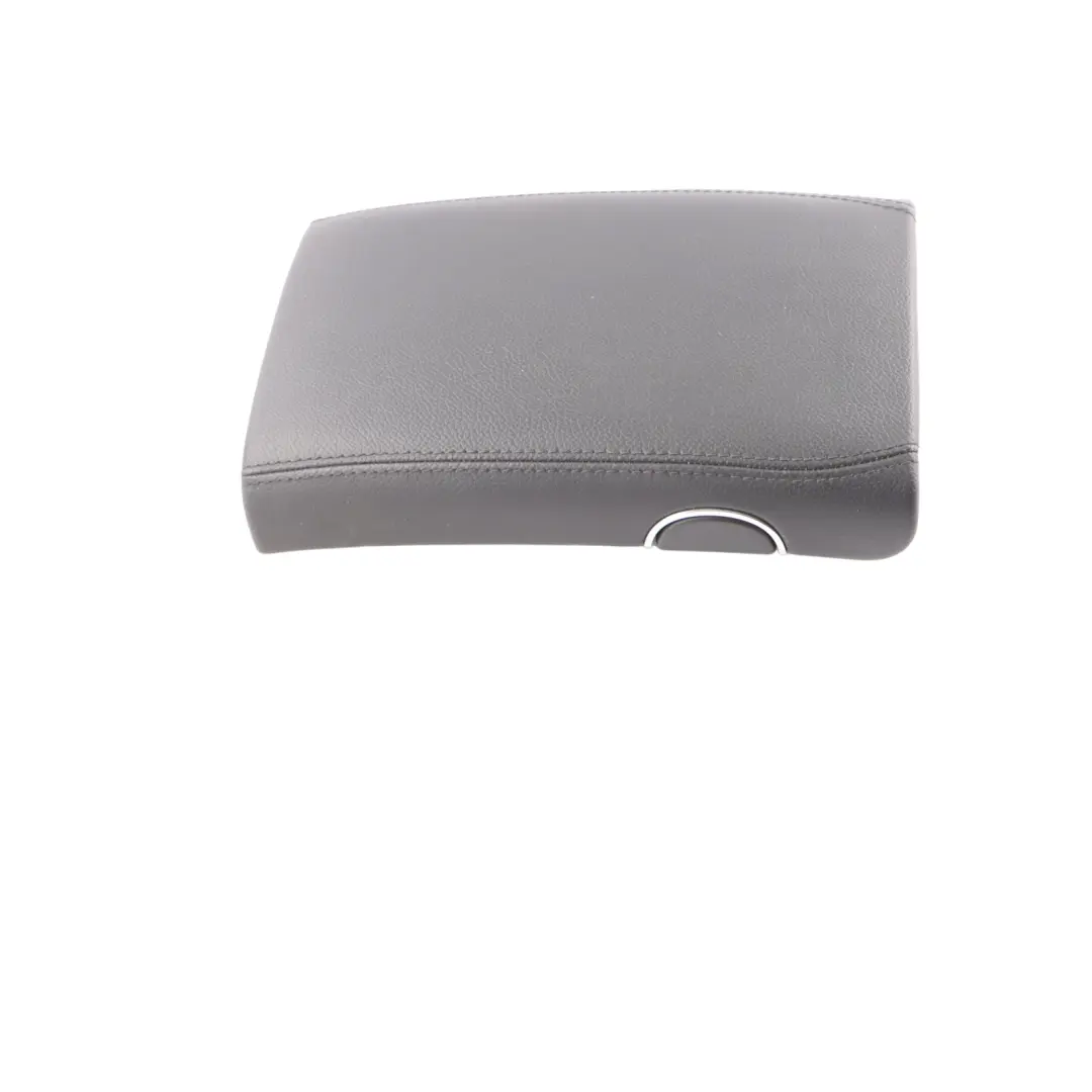 W219 Bracciolo Coperchio anteriore Console centrale pelle nera per Mercedes CLS con numero di parte A2196800239 Mercedes CLS W219 Bracciolo Coperchio anteriore Console centrale pelle nera - SKU A2196800239-1 - Numero di parte A2196800239