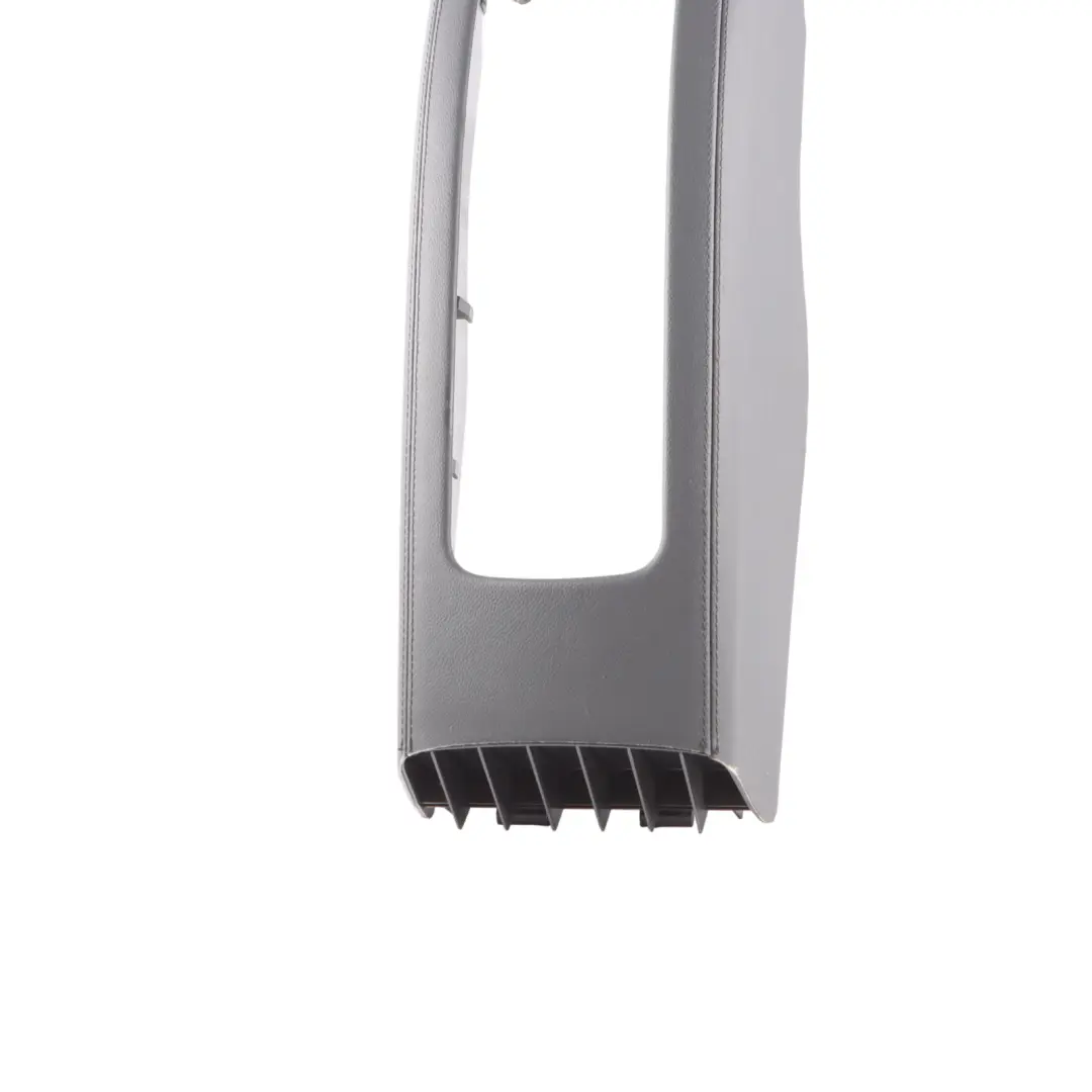 W219 Mittelkonsole Hinten Ablagegehäuse Leder Schwarz für Mercedes CLS mit Teilenummer A2196800450 Mercedes CLS W219 Mittelkonsole Hinten Ablagegehäuse Leder Schwarz - SKU A2196800450-1 - Teilenummer A2196800450