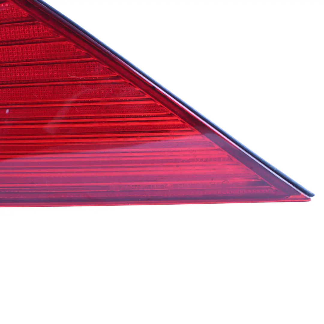 Feu arrière droit Panneau latéral du feu arrière pour Mercedes CLS C219 à propos du numéro de pièce A2198200264 Mercedes CLS C219 Feu arrière droit Panneau latéral du feu arrière - SKU A2198200264 - Numéro de pièce A2198200264