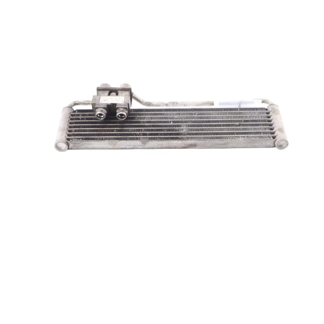 Radiateur refroidissement vitesses automatique A0005010765 pour Mercedes W221 à propos du numéro de pièce A2215004000 Mercedes W221 Radiateur refroidissement vitesses automatique A0005010765 - SKU A2215004000 - Numéro de pièce A2215004000