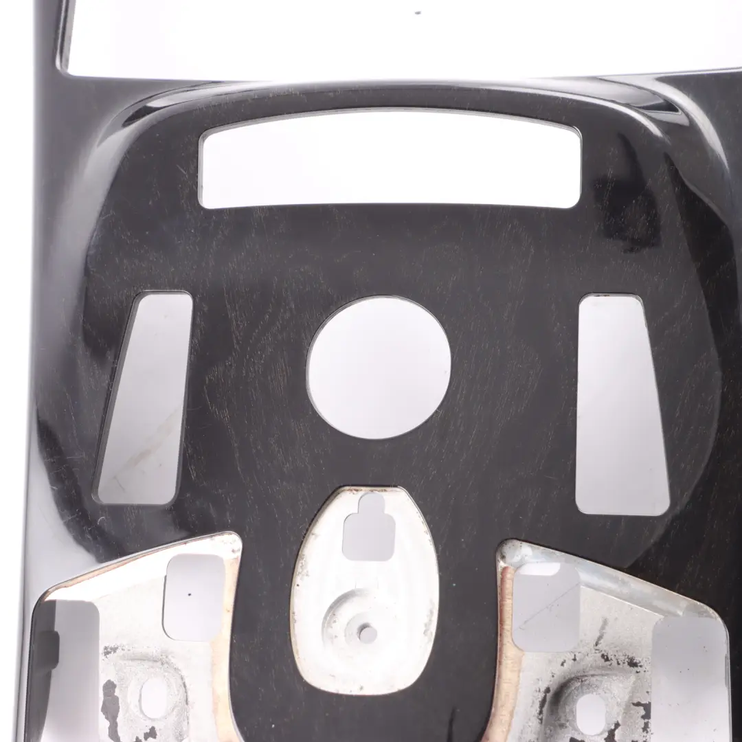 Embellecedor Consola Central Delantera Mercedes W221 Negro para con número de pieza A2216804807 Embellecedor Consola Central Delantera Mercedes W221 Negro - SKU A2216804807 - Número de pieza A2216804807