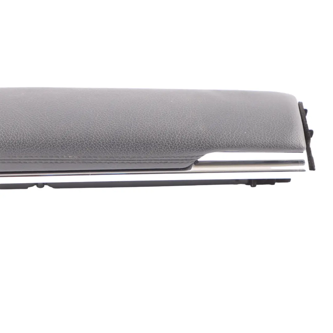 Podłokietnik Panel Listwa Drzwi Lewy Przód Czarna Skóra do Mercedes W221 o numerze A2217270566 Mercedes W221 Podłokietnik Panel Listwa Drzwi Lewy Przód Czarna Skóra - SKU A2217270566 - Numer Części A2217270566