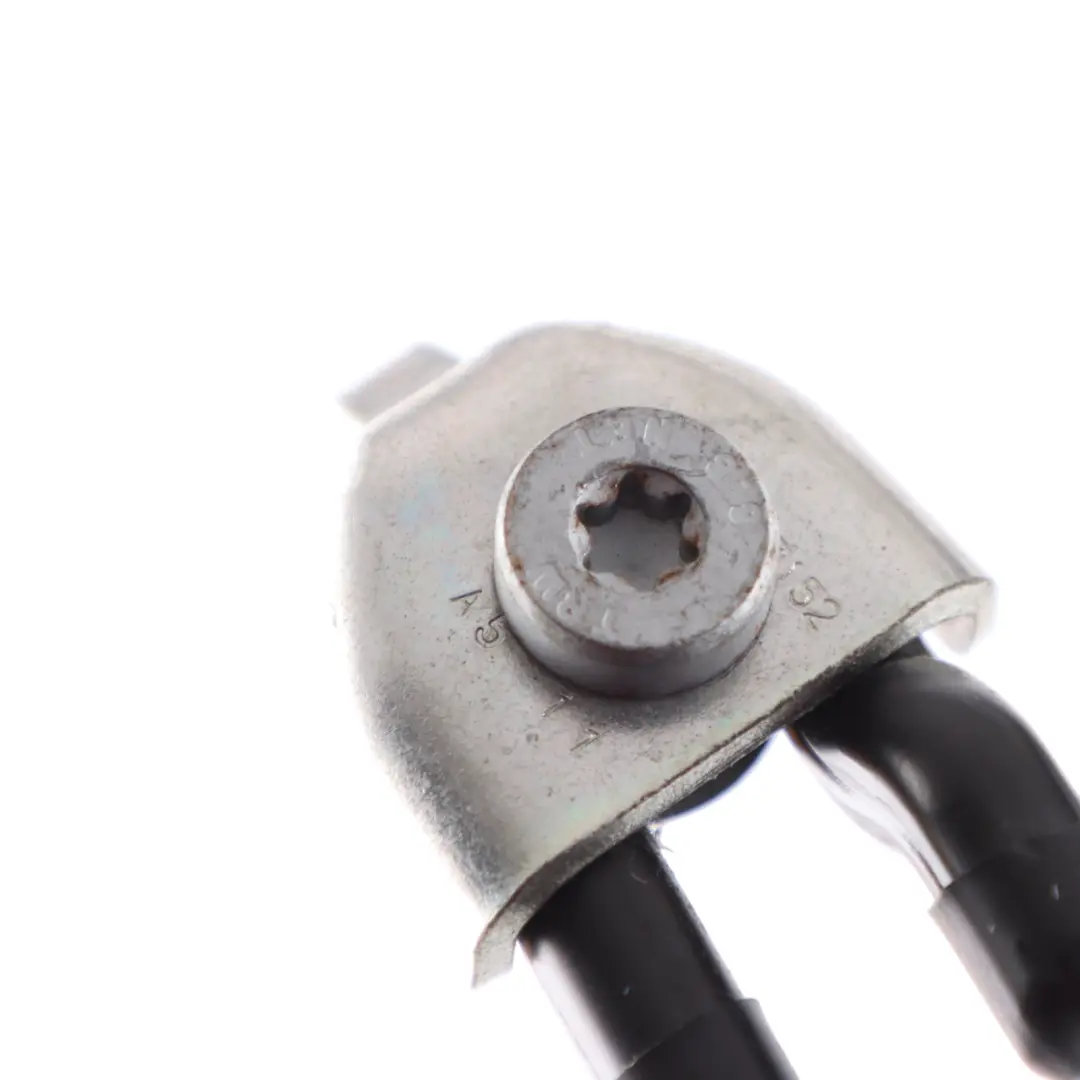 Belt Buckle Rear Middle Centre Right O/S Black to Mercedes W221 Seat with Part number A2218602469 Mercedes W221 Seat Belt Buckle Rear Middle Centre Right O/S Black - SKU A2218602469 - Part number A2218602469