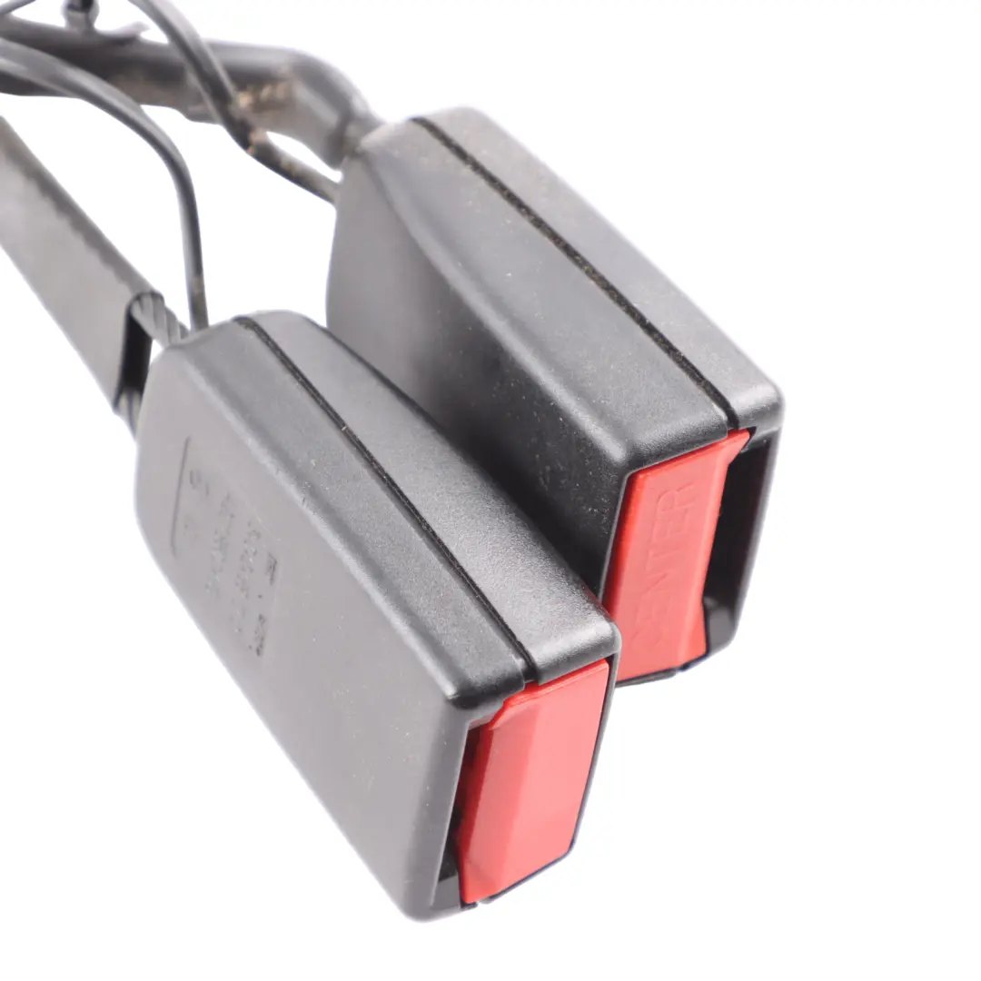 Belt Buckle Rear Middle Centre Right O/S Black to Mercedes W221 Seat with Part number A2218602469 Mercedes W221 Seat Belt Buckle Rear Middle Centre Right O/S Black - SKU A2218602469 - Part number A2218602469