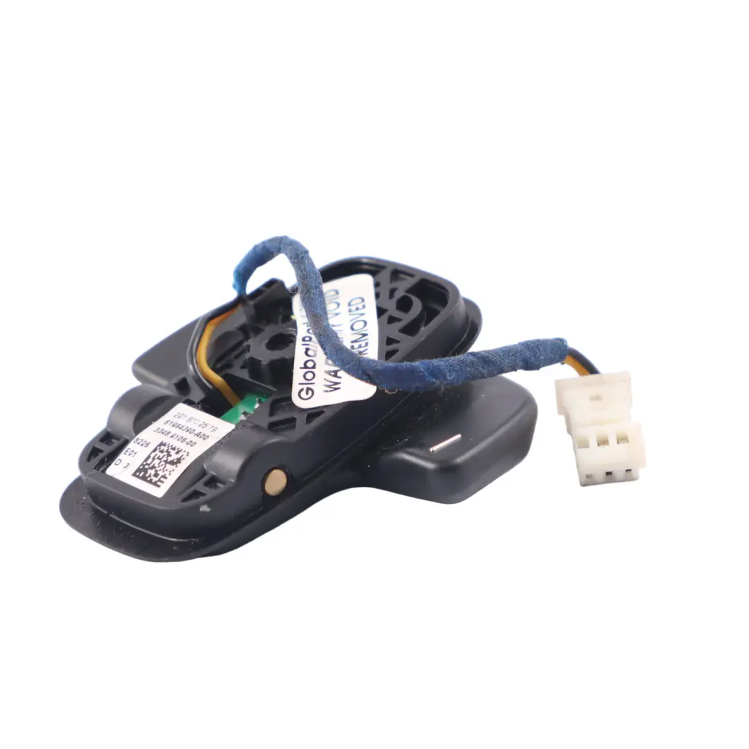 Volant Direction Palettes Gauche Shifter pour Mercedes W221 à propos du numéro de pièce A2218702579 Mercedes W221 Volant Direction Palettes Gauche Shifter - SKU A2218702579 - Numéro de pièce A2218702579