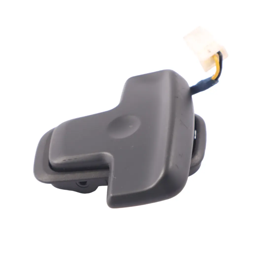 Volant Direction Palettes Gauche Shifter pour Mercedes W221 à propos du numéro de pièce A2218702579 Mercedes W221 Volant Direction Palettes Gauche Shifter - SKU A2218702579 - Numéro de pièce A2218702579