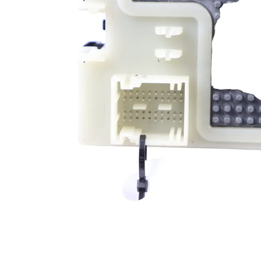 Ignition Switch Key Reader Control Unit to Mercedes W205 X253 with Part number A2229003512 Mercedes W205 X253 Ignition Switch Key Reader Control Unit - SKU A2229003512 - Part number A2229003512