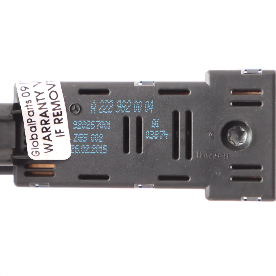 Noise Suppresion Filter Mercedes CLA C117 C217 W222 Antenna Module to with Part number A2229820004 Noise Suppresion Filter Mercedes CLA C117 C217 W222 Antenna Module - SKU A2229820004 - Part number A2229820004