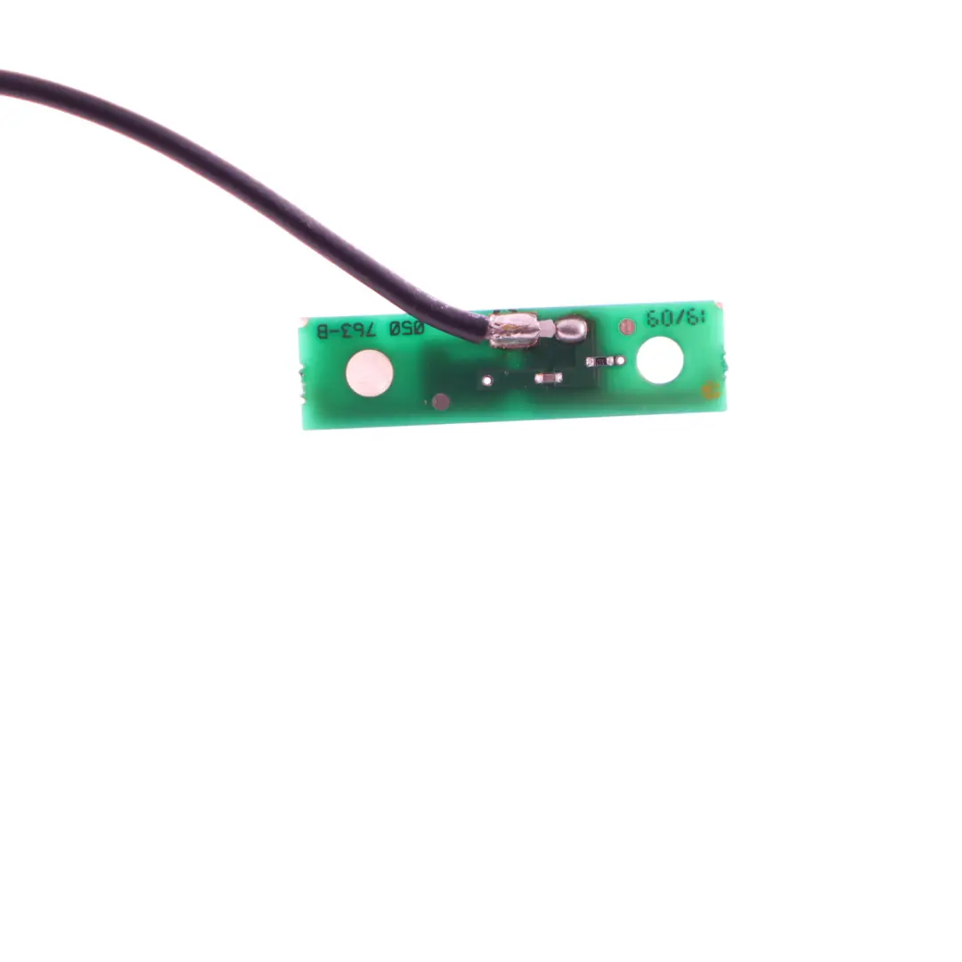 Mercedes CL203 Antena Antena Amplificador Booster Módulo ECU - SKU A2308201875 - Número de pieza A2308201875