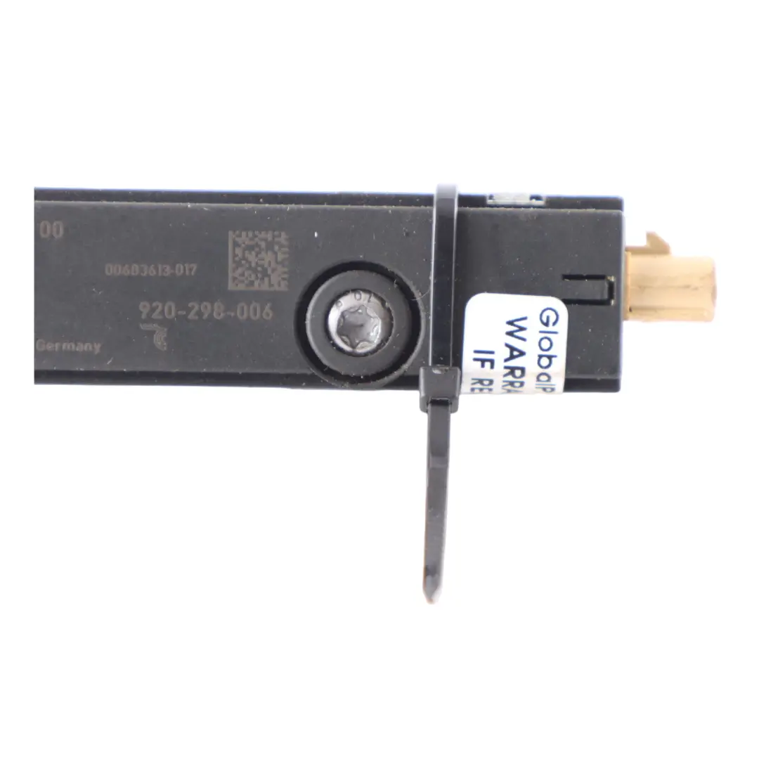 Aerial Antenna Amplifier Module Unit to Mercedes SL R231 with Part number A2319059700 Mercedes SL R231 Aerial Antenna Amplifier Module Unit - SKU A2319059700 - Part number A2319059700