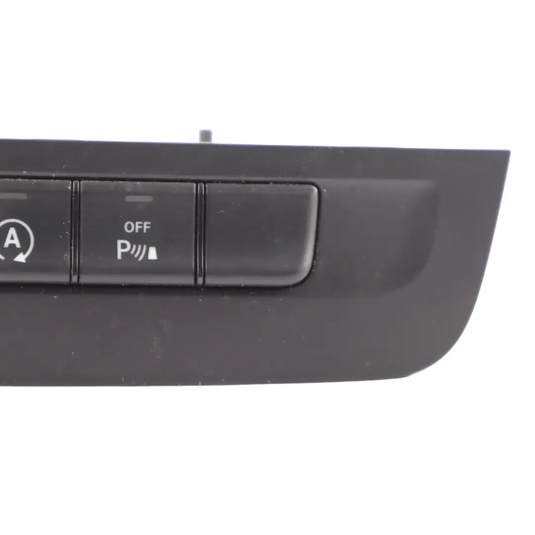 Warnblinkschalter Mercedes C117 W176 W246 Konsole PDC Tastenfeld für mit Teilenummer A2469052902 Warnblinkschalter Mercedes C117 W176 W246 Konsole PDC Tastenfeld - SKU A2469052902 - Teilenummer A2469052902