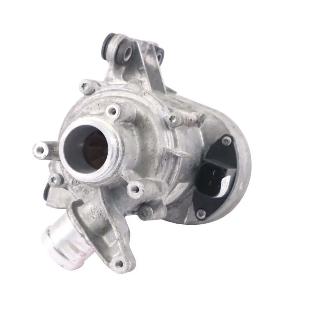 M264 Pompe électrique refroidissement moteur essence pour Mercedes W205 à propos du numéro de pièce A2642000100 Mercedes W205 M264 Pompe électrique refroidissement moteur essence - SKU A2642000100 - Numéro de pièce A2642000100