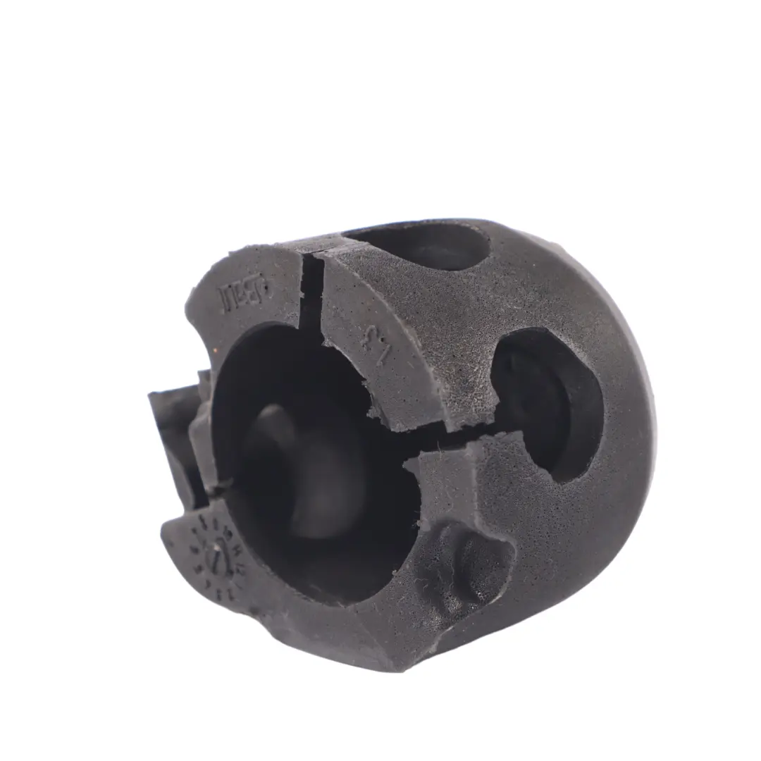 Mercedes W205 Coperchio Pompa Pressione Carburante Isolamento M264 - SKU A2642260300 - Numero di parte A2642260300
