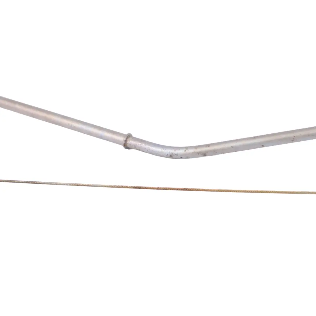 Dip Stick Oil Level Guide Pipe pour Mercedes W176 à propos du numéro de pièce A2700104702 Mercedes W176 Dip Stick Oil Level Guide Pipe - SKU A2700104702 - Numéro de pièce A2700104702