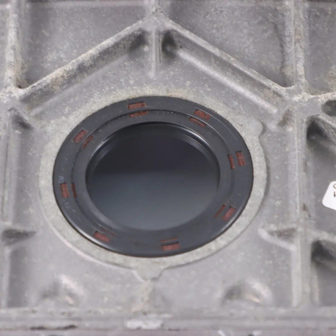 M271 Motore Cinghia distribuzione Custodia per Mercedes W204 con numero di parte A2710107801 Mercedes W204 M271 Motore Cinghia distribuzione Custodia - SKU A2710107801 - Numero di parte A2710107801